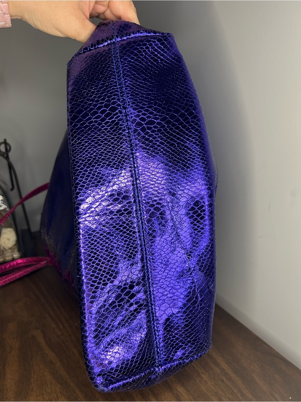 Carlos Falchi Metallic Purple Snakeskin Tote & Pink Pouch - Picture 12 of 16